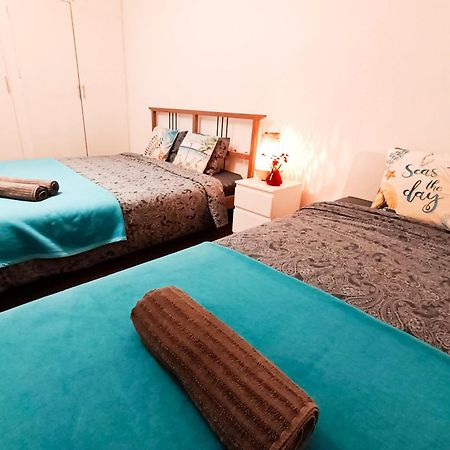 By Plaza Real Budget Rooms Барселона Экстерьер фото